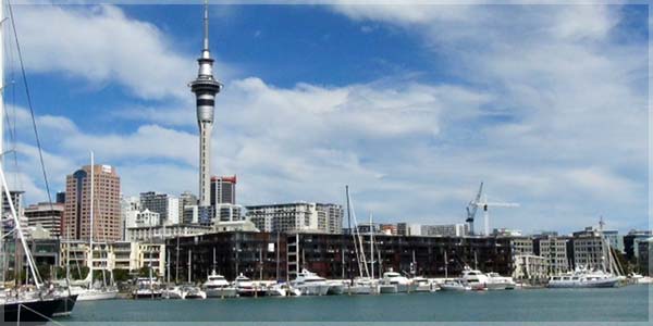 A Sky Towerből - ami sokáig a déli félteke legmagasabb tornya volt- ismertük meg igazán Aucklandet. A Sky Towerből - ami sokáig a déli félteke legmagasabb tornya volt- ismertük meg igazán Aucklandet.